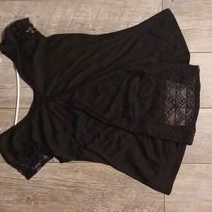 Black American City Wear shirt, size large